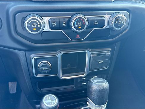 Used 2021 Jeep Wrangler Unlimited Sport image 16