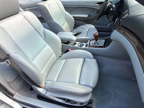 Used 2004 BMW 330Ci Convertible image 31