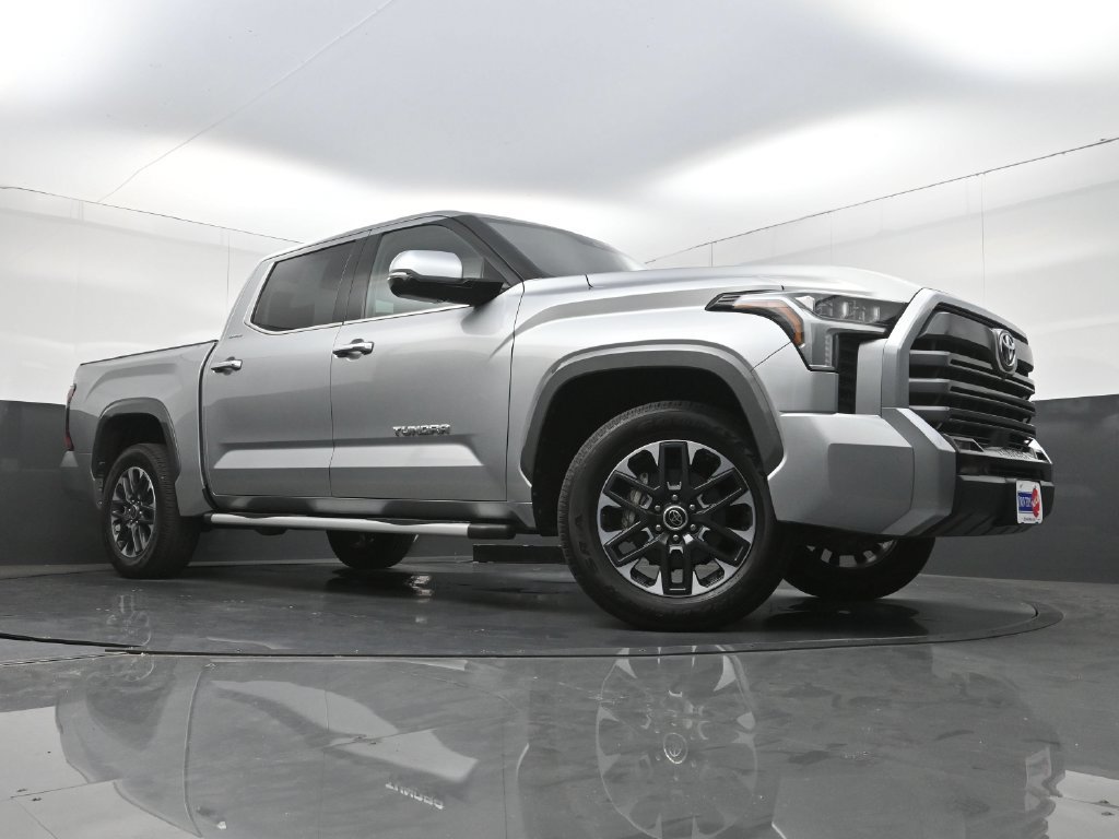 Used 2023 Toyota Tundra Limited AWD/4WD image 28