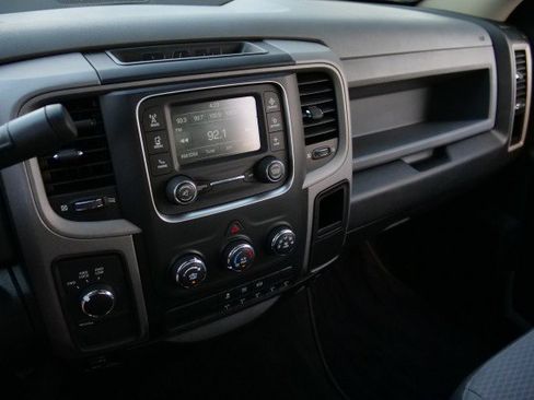 Used 2017 RAM 2500 Tradesman w/ Chrome Appearance Group AWD/4WD image 8