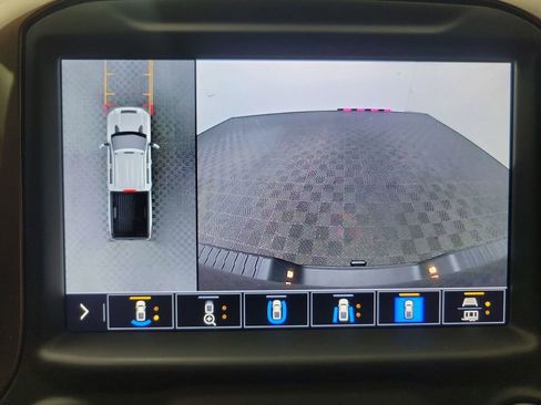 Used 2020 Chevrolet Silverado 2500 High Country w/ Z71 Off-Road Package image 29