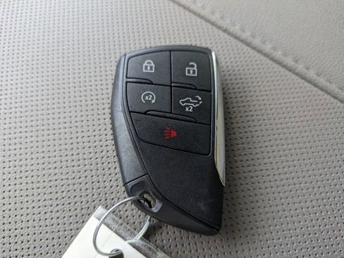 Used 2025 GMC Sierra 1500 SLT w/ SLT Premium Package image 34