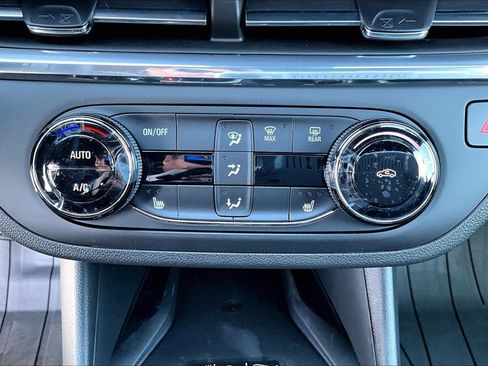 New 2026 Buick Envista Sport Touring w/ Convenience I Package FWD image 17