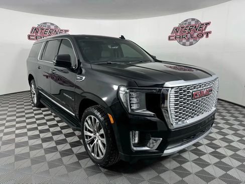 Used 2021 GMC Yukon XL Denali w/ Advanced Technology Package AWD/4WD image 9