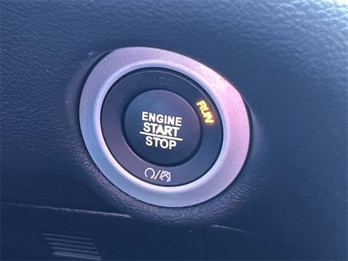 Certified 2019 Chrysler Pacifica Touring-L Plus w/ Advanced Safetytec Group image 37