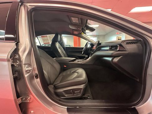 Used 2024 Toyota Camry XSE FWD image 15