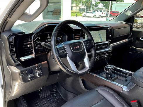 Used 2022 GMC Sierra 1500 SLT w/ SLT Convenience Package RWD image 18