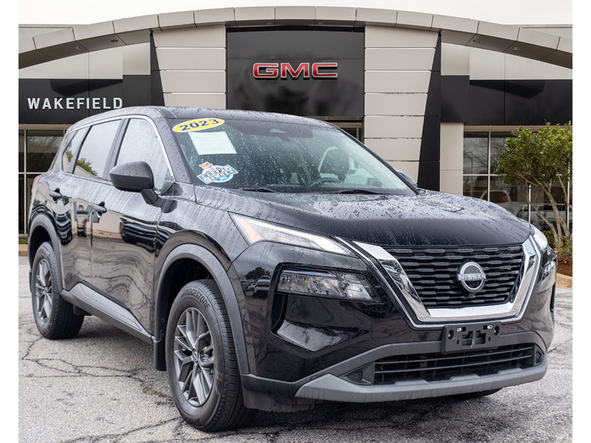Used 2023 Nissan Rogue S FWD image 1