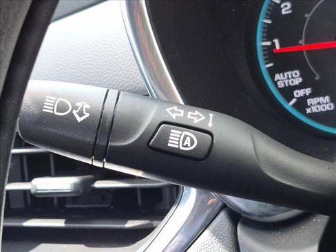 Used 2022 Chevrolet Equinox LS w/ Driver Confidence II Package FWD image 10
