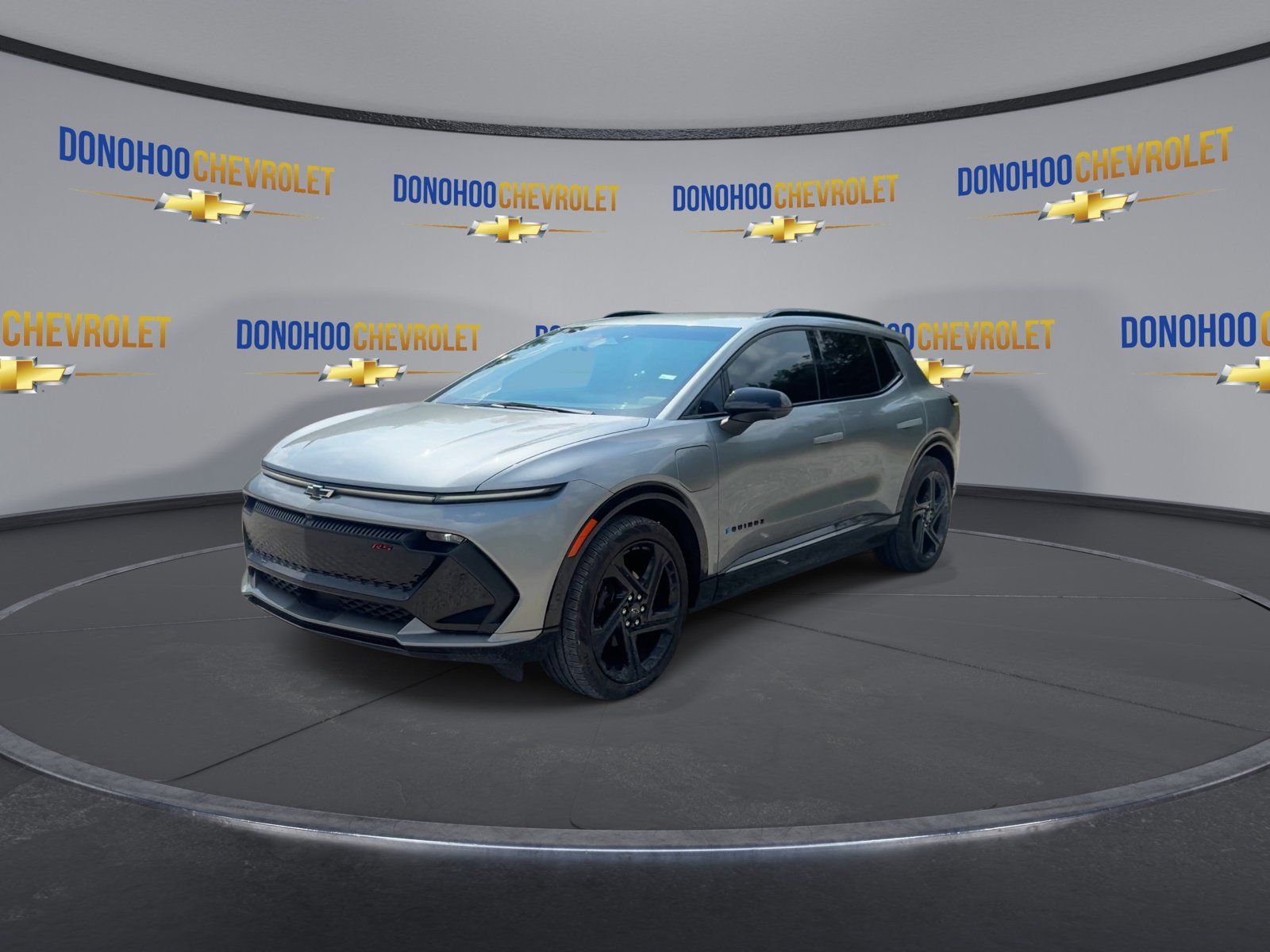 Used 2024 Chevrolet Equinox EV RS FWD image 4