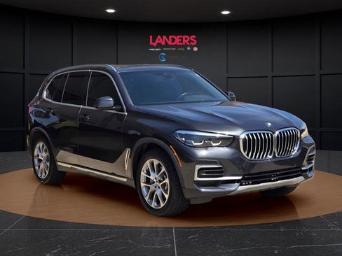 Used 2023 BMW X5 xDrive40i w/ Premium Package AWD/4WD image 5