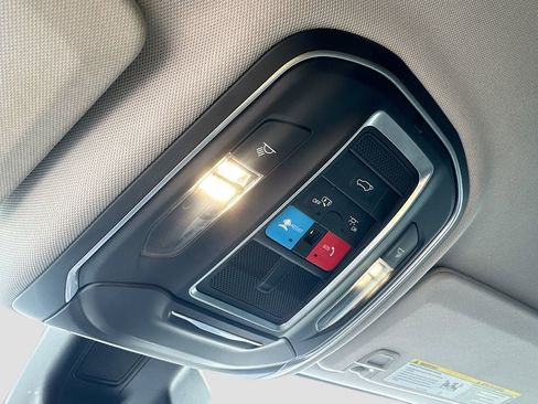 Used 2022 Jeep Grand Cherokee L Limited RWD image 20