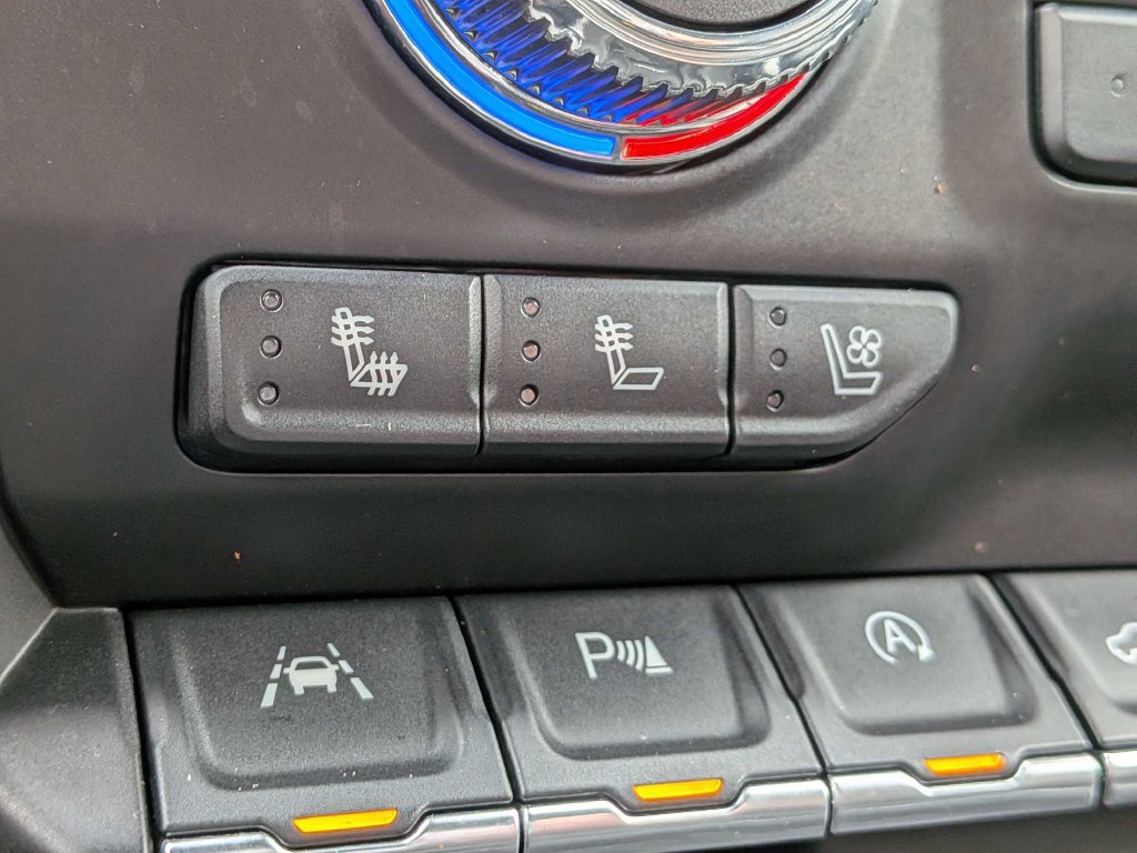 Used 2019 GMC Sierra 1500 AT4 w/ AT4 Premium Package AWD/4WD image 22