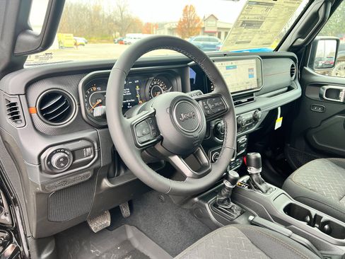 New 2026 Jeep Gladiator Mojave image 9