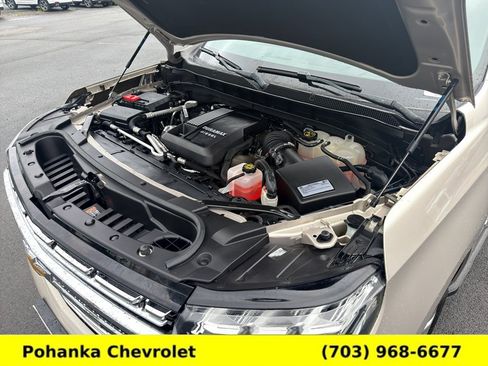 Used 2021 Chevrolet Tahoe Premier AWD/4WD image 36