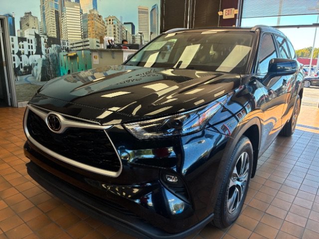 Used 2026 Toyota Highlander XLE AWD/4WD image 1