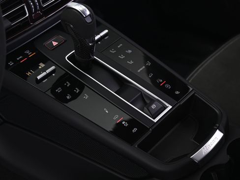 Used 2026 Porsche Macan GTS image 35