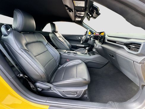 Used 2024 Ford Mustang GT Premium image 28