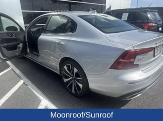 Used 2022 Volvo S60 B5 Momentum w/ Premium Package FWD video 3