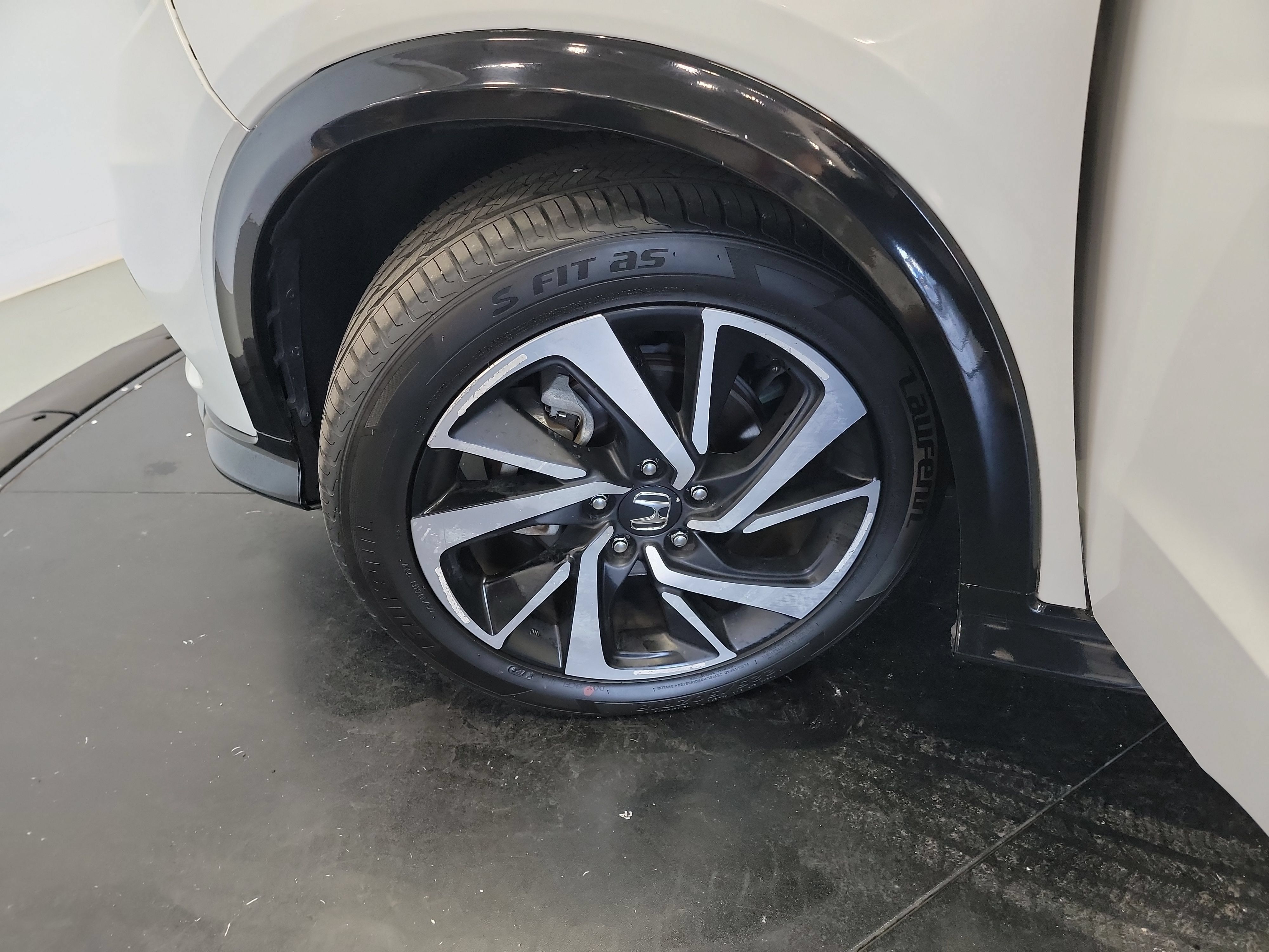 Used 2020 Honda HR-V Sport image 29