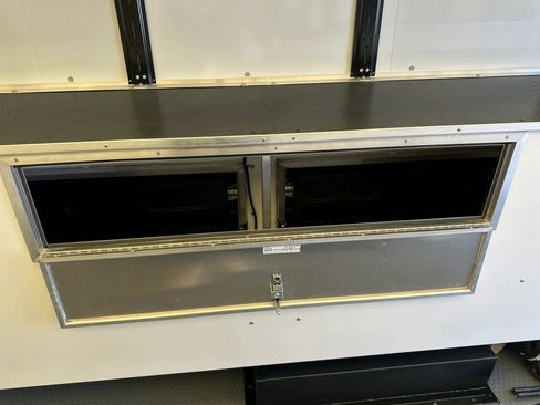Used 2025 Ford E-450 and Econoline 450 Super Duty w/ Driver's Safety Package RWD image 14