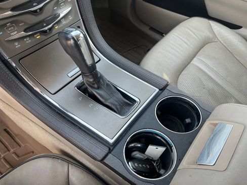 Used 2013 Lincoln MKX Base image 31