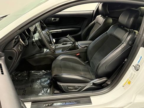 Used 2016 Ford Mustang Shelby GT350 w/ Technology Package RWD image 16