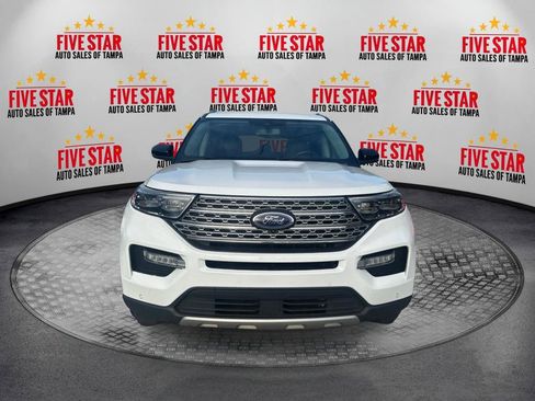 Used 2021 Ford Explorer Limited w/ Equipment Group 301A AWD/4WD image 2