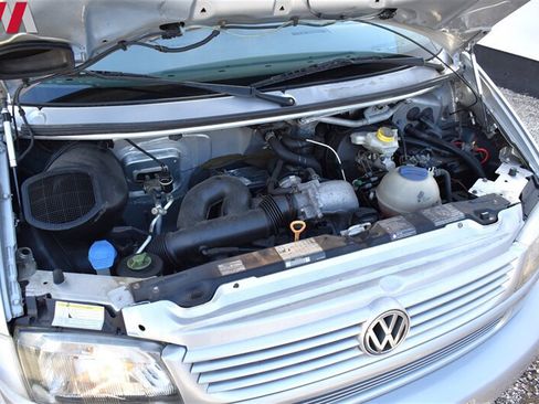 Used 2002 Volkswagen Eurovan MV FWD image 31