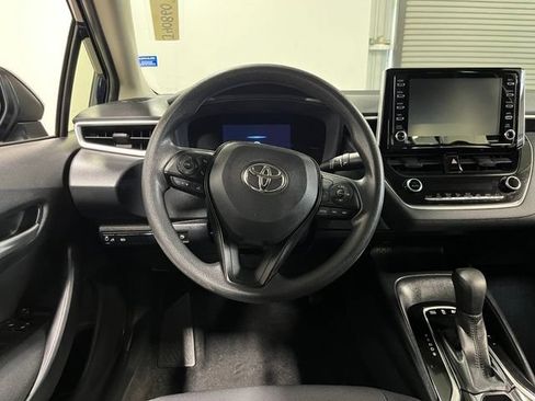 Used 2021 Toyota Corolla LE FWD image 22