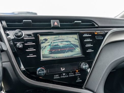 Used 2019 Toyota Camry SE image 28