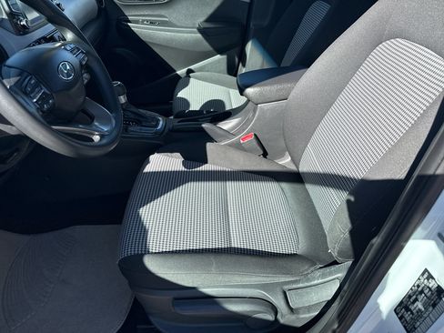 Used 2021 Hyundai Kona SE image 10
