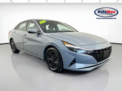 Used 2023 Hyundai Elantra Blue FWD image 1
