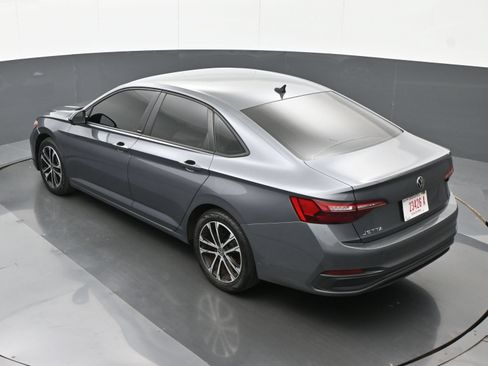 Used 2024 Volkswagen Jetta Sport FWD image 29