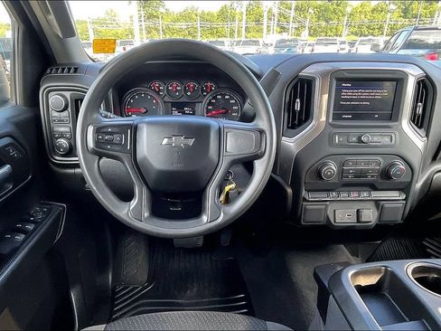 Used 2021 Chevrolet Silverado 1500 Custom Trail Boss AWD/4WD image 6