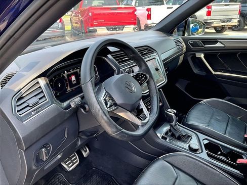 Used 2022 Volkswagen Tiguan SEL R-Line AWD/4WD image 8