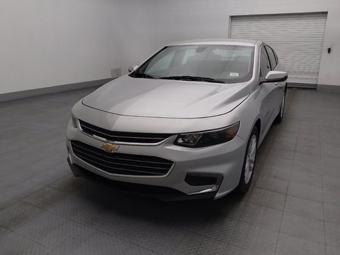 Used 2018 Chevrolet Malibu LT w/ Leather Package FWD image 15