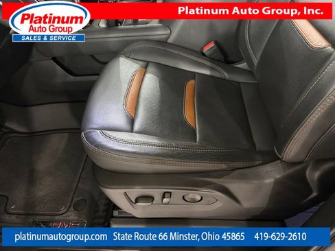 Used 2024 GMC Sierra 1500 AT4 w/ Technology Package AWD/4WD image 12