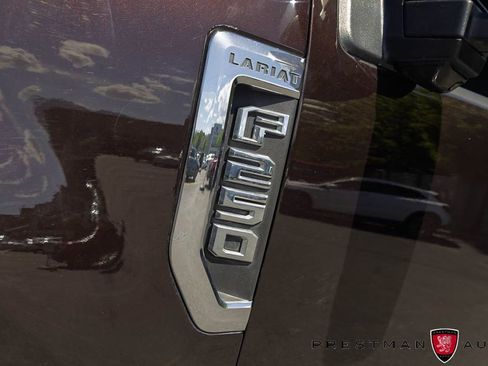 Used 2018 Ford F250 Lariat w/ Lariat Ultimate Package AWD/4WD image 12