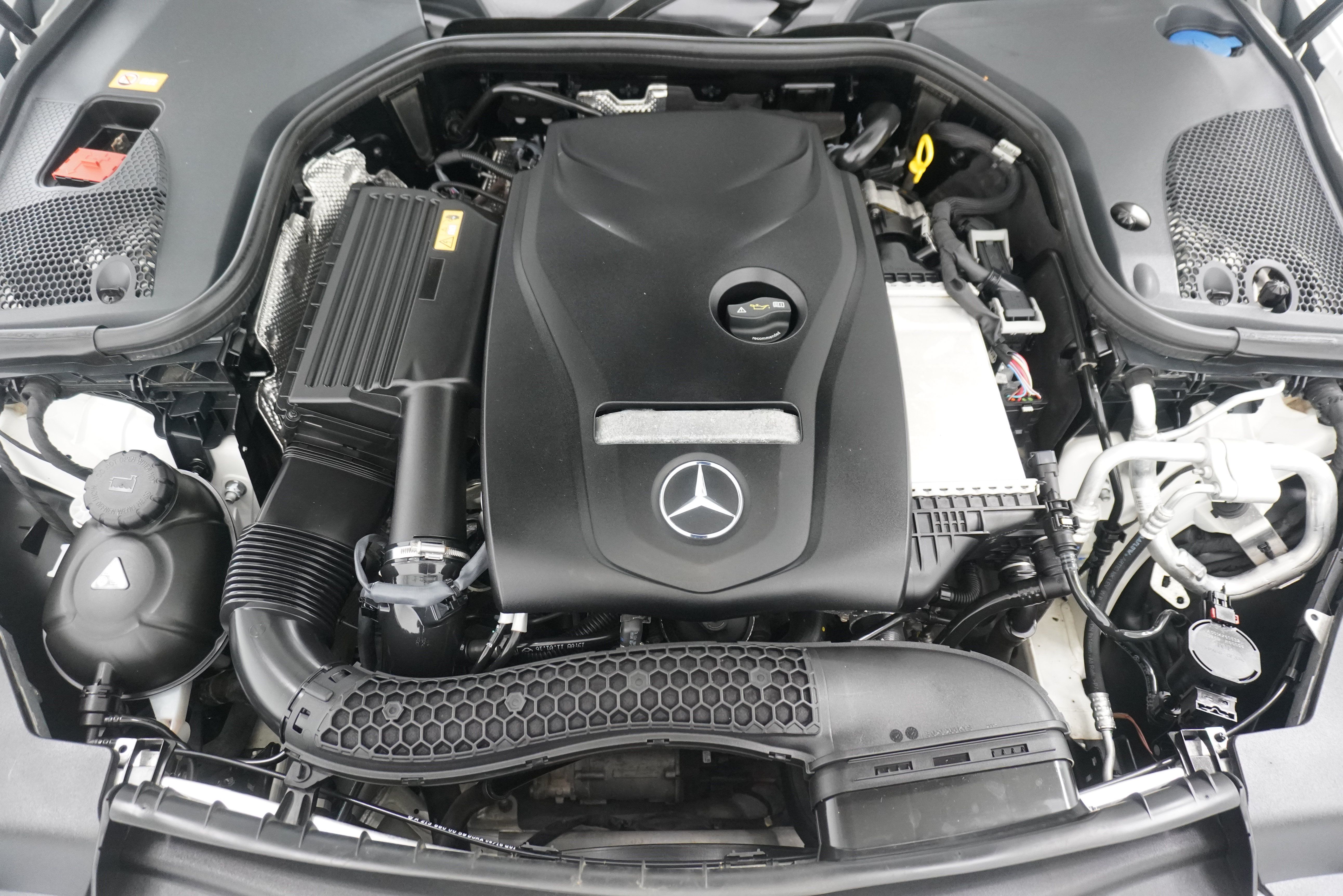 Used 2017 Mercedes-Benz E 300 4MATIC image 32