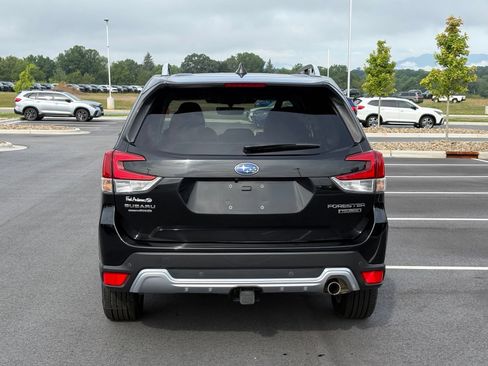 Certified 2024 Subaru Forester Touring AWD/4WD image 8