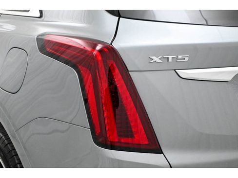 Certified 2024 Cadillac XT5 Premium Luxury image 10
