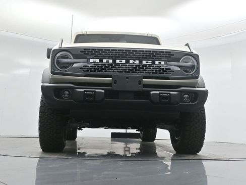New 2025 Ford Bronco Badlands image 44