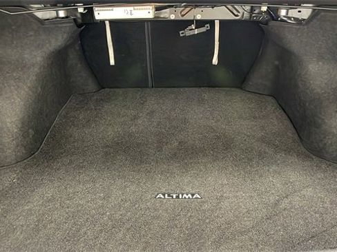 Used 2012 Nissan Altima 2.5 S w/ 20th Anniversary Pkg image 28