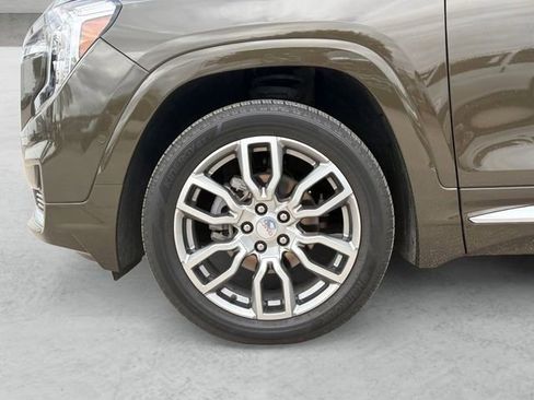 Certified 2024 GMC Terrain Denali w/ Denali Premium Package AWD/4WD image 21