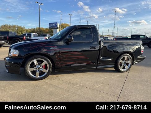 Used 2002 Ford F150 Lightning image 7