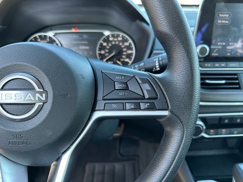 Used 2024 Nissan Altima 2.5 SV image 18