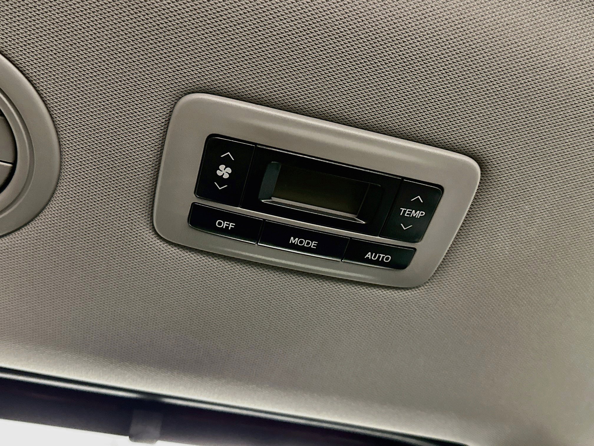 Used 2015 Toyota Sienna Limited AWD/4WD image 29
