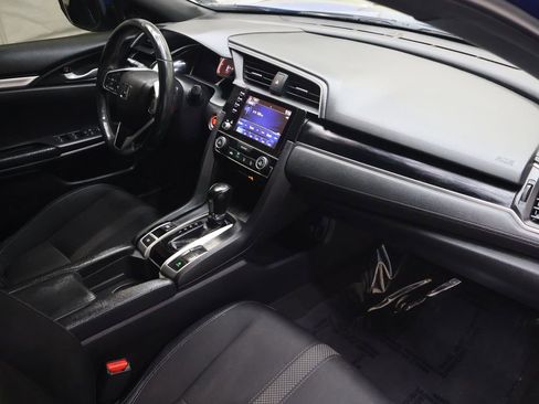 Used 2019 Honda Civic Sport image 10
