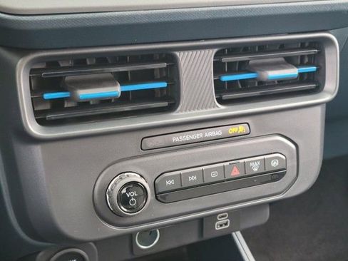 New 2026 Ford Maverick Lobo image 18